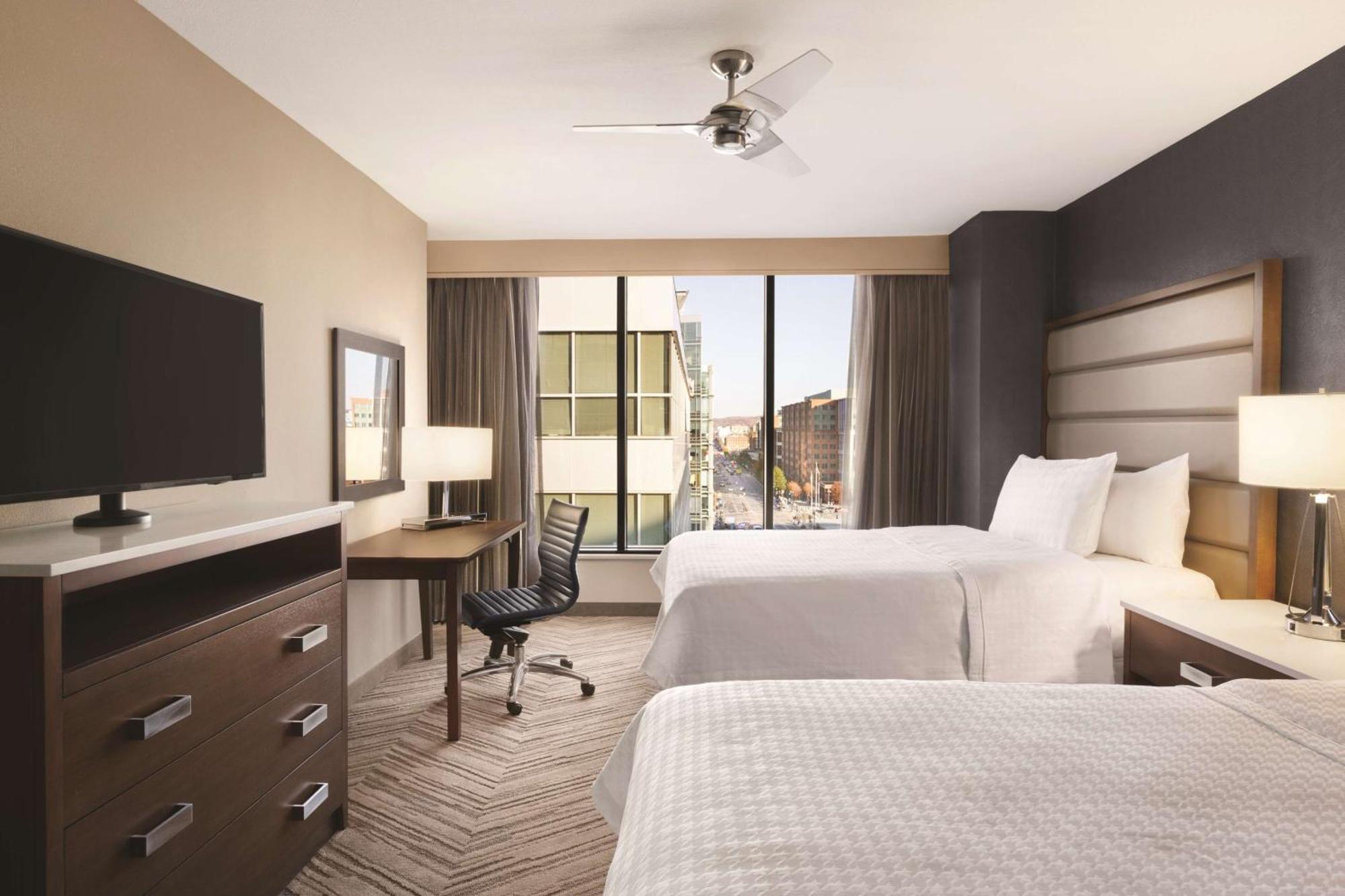 Hotel Homewood By Hilton Dc Capitol-navy Yard