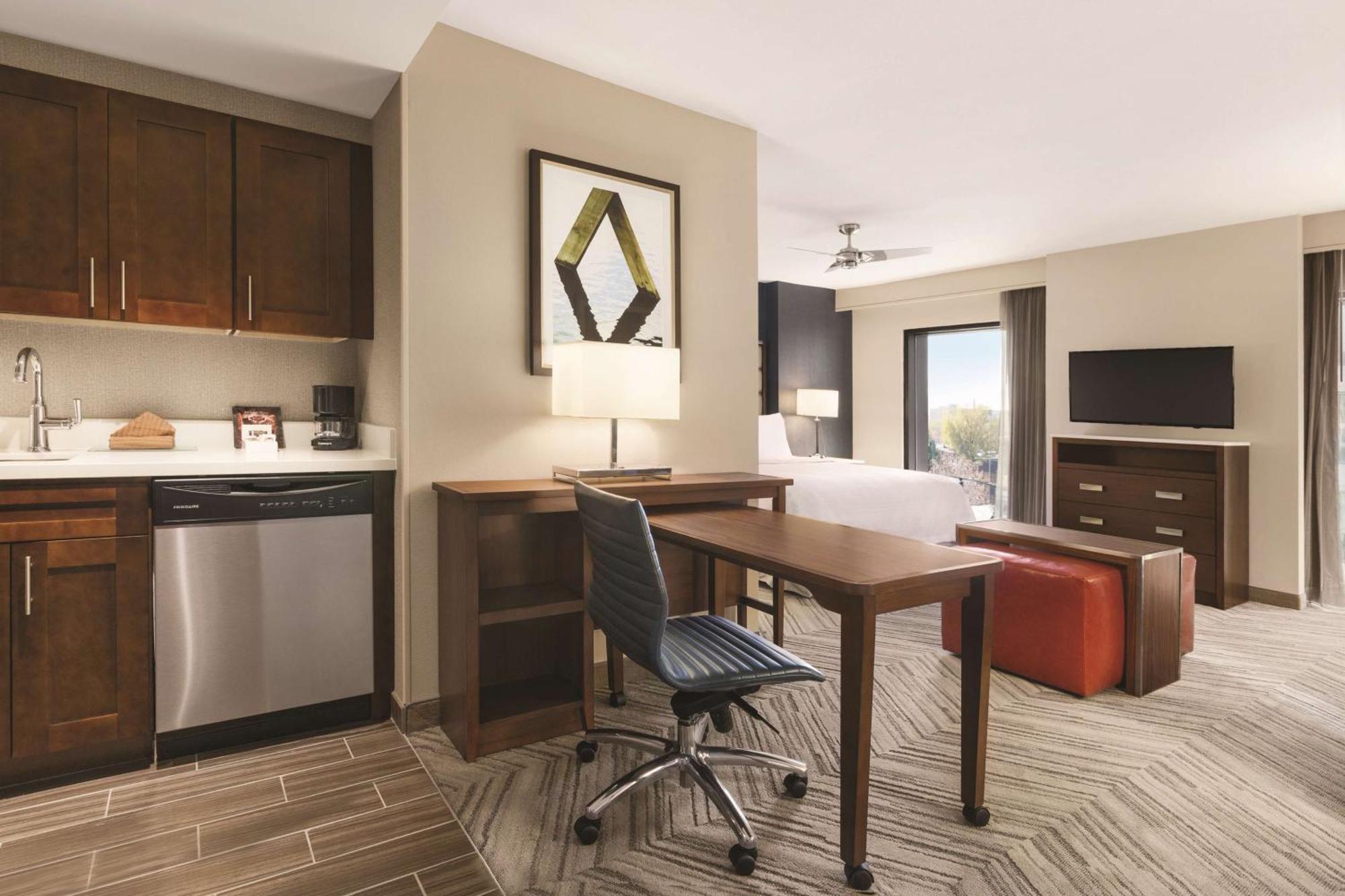 Homewood By Hilton Dc Capitol-navy Yard