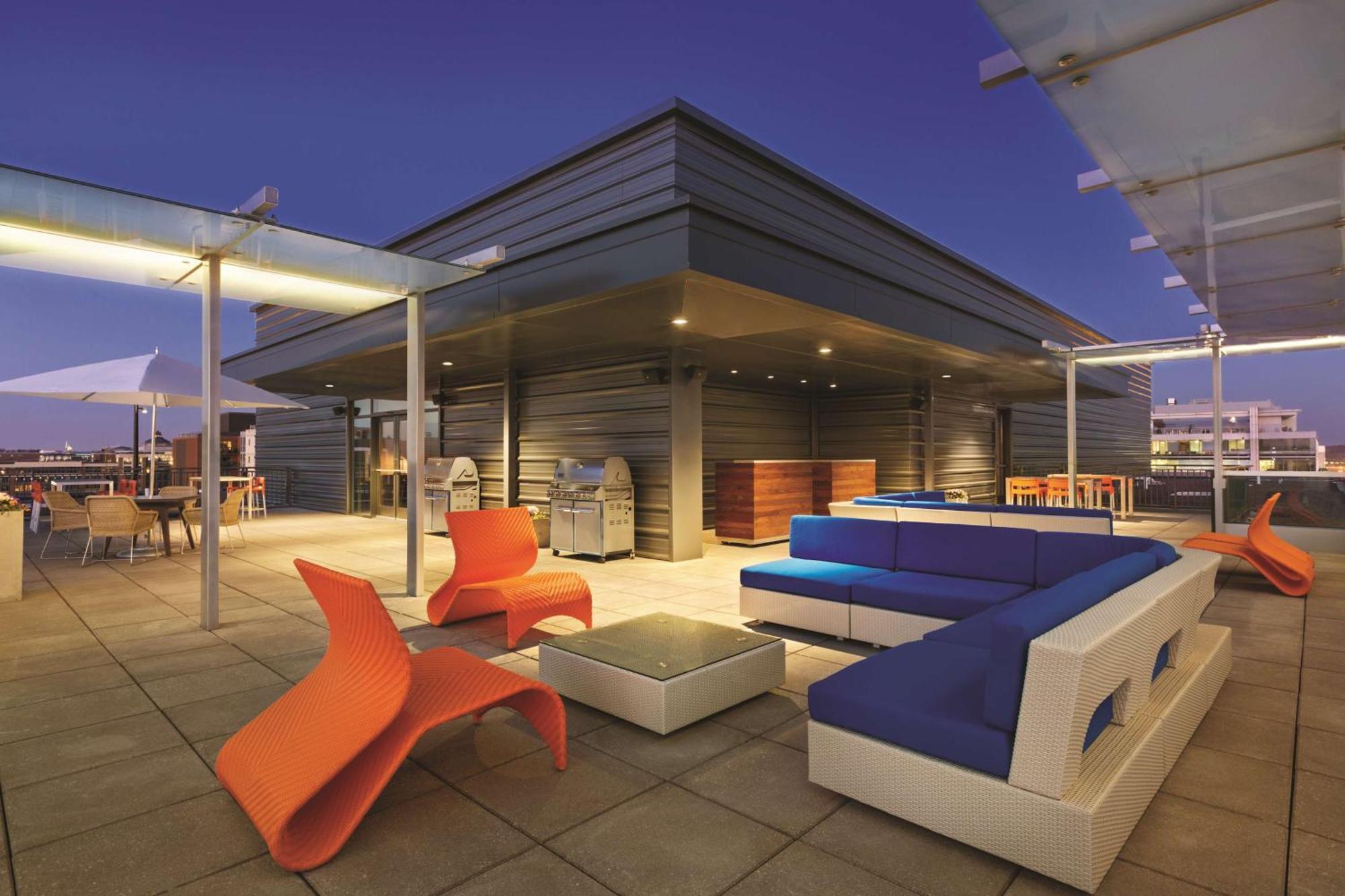 Hotel Homewood By Hilton Dc Capitol-navy Yard 3*
